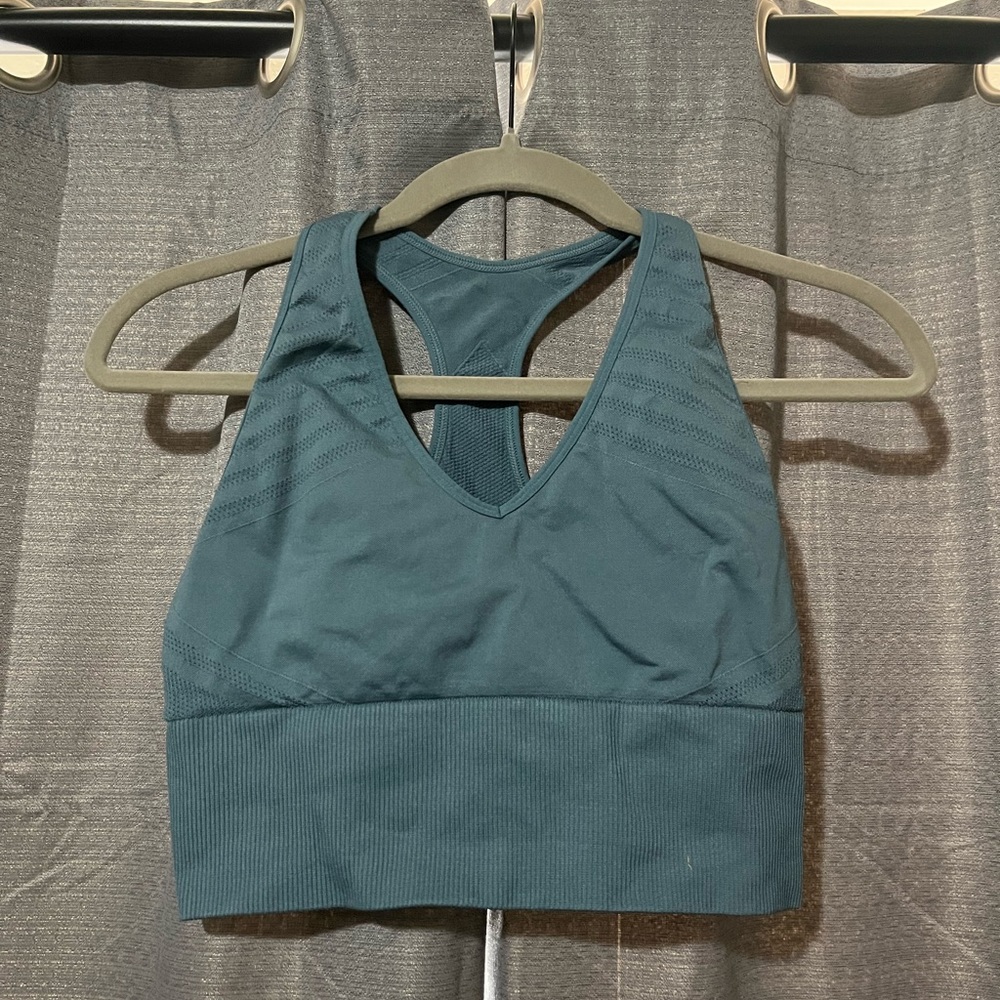 Victoria’s Secret pink sport bra